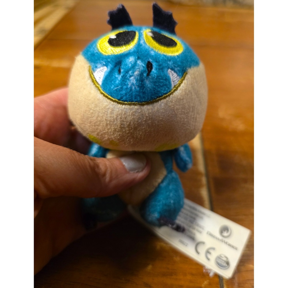 DreamWorks How to Train Your Dragon Hidden World Nadder Mini Plush Blue 66623